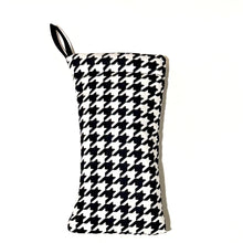 Soft Case by Scot - Houndstooth Black & White
